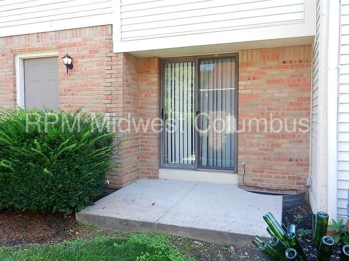 8440 Cliffthorne Way - Photo 2 of 23