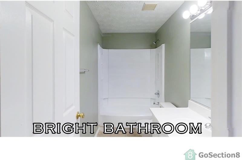 1002 Vine St - Photo 2 of 7