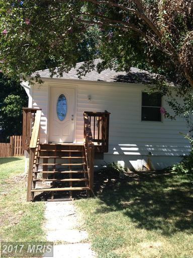 303 Maple Ave - Photo 2 of 17