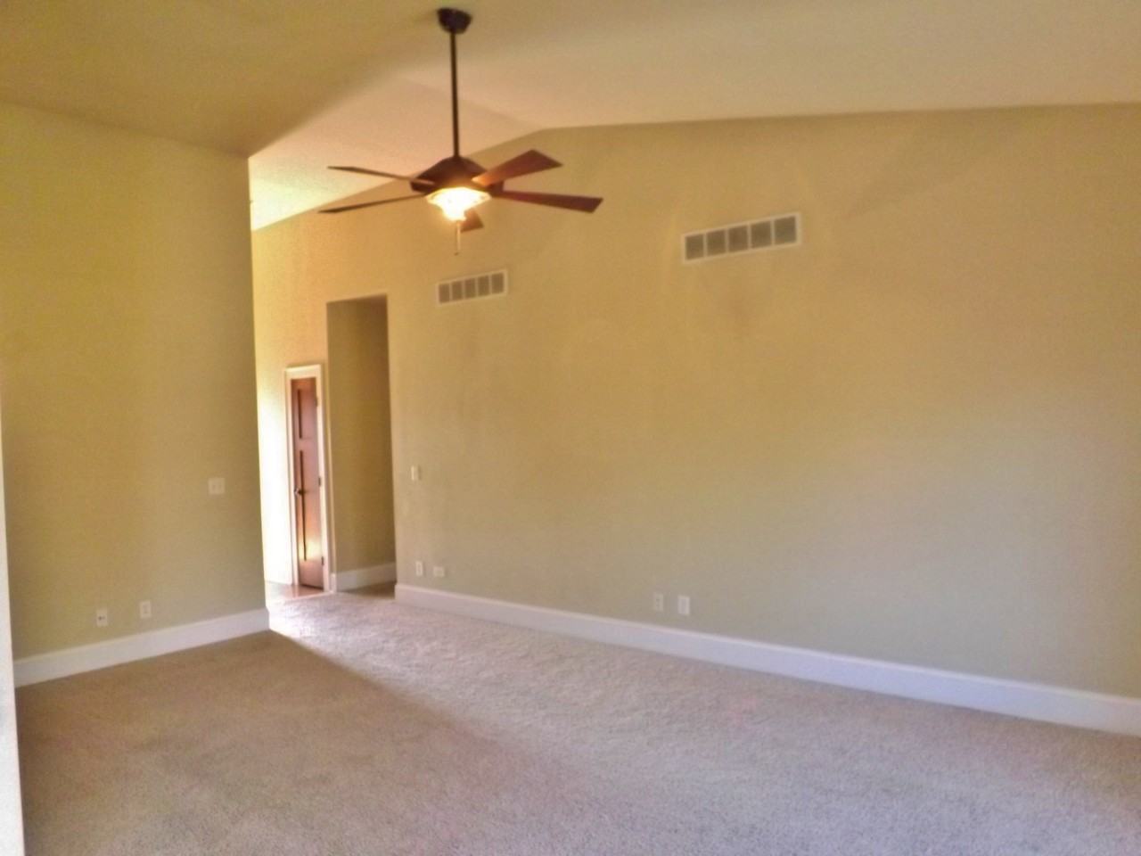 1784 Red Willow Rd - Photo 2 of 29