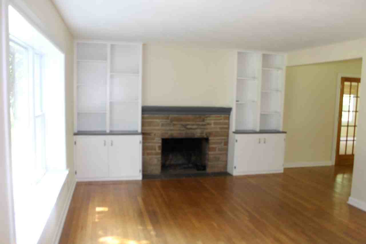 6 Boxwood Ct - Photo 3 of 16