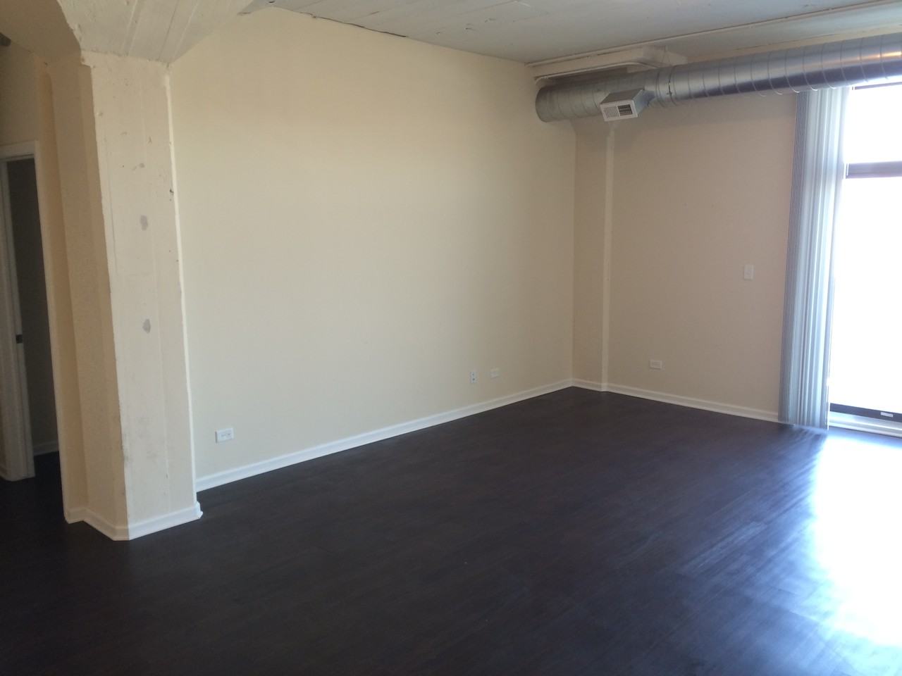 5822 N Western Ave - Photo 3 of 9