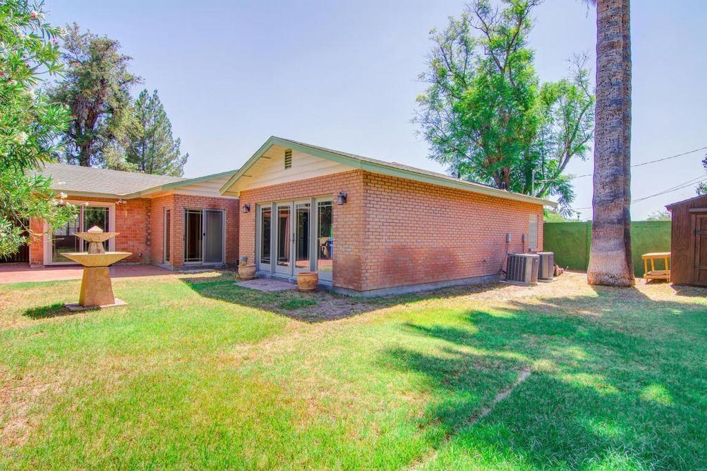 340 E Orange Dr - Photo 2 of 26