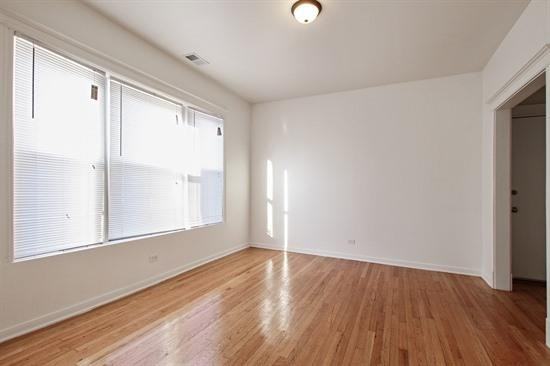 5658 S Peoria St - Photo 2 of 5