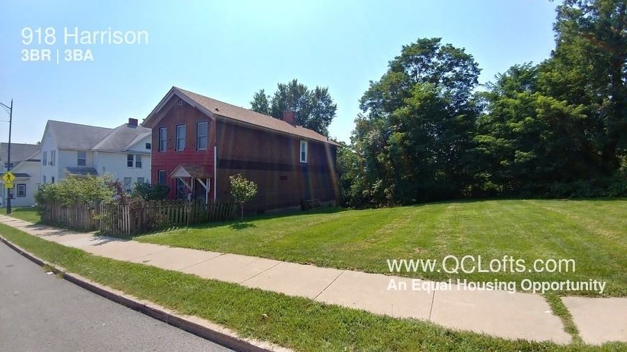 918 N Harrison St - Photo 3 of 32