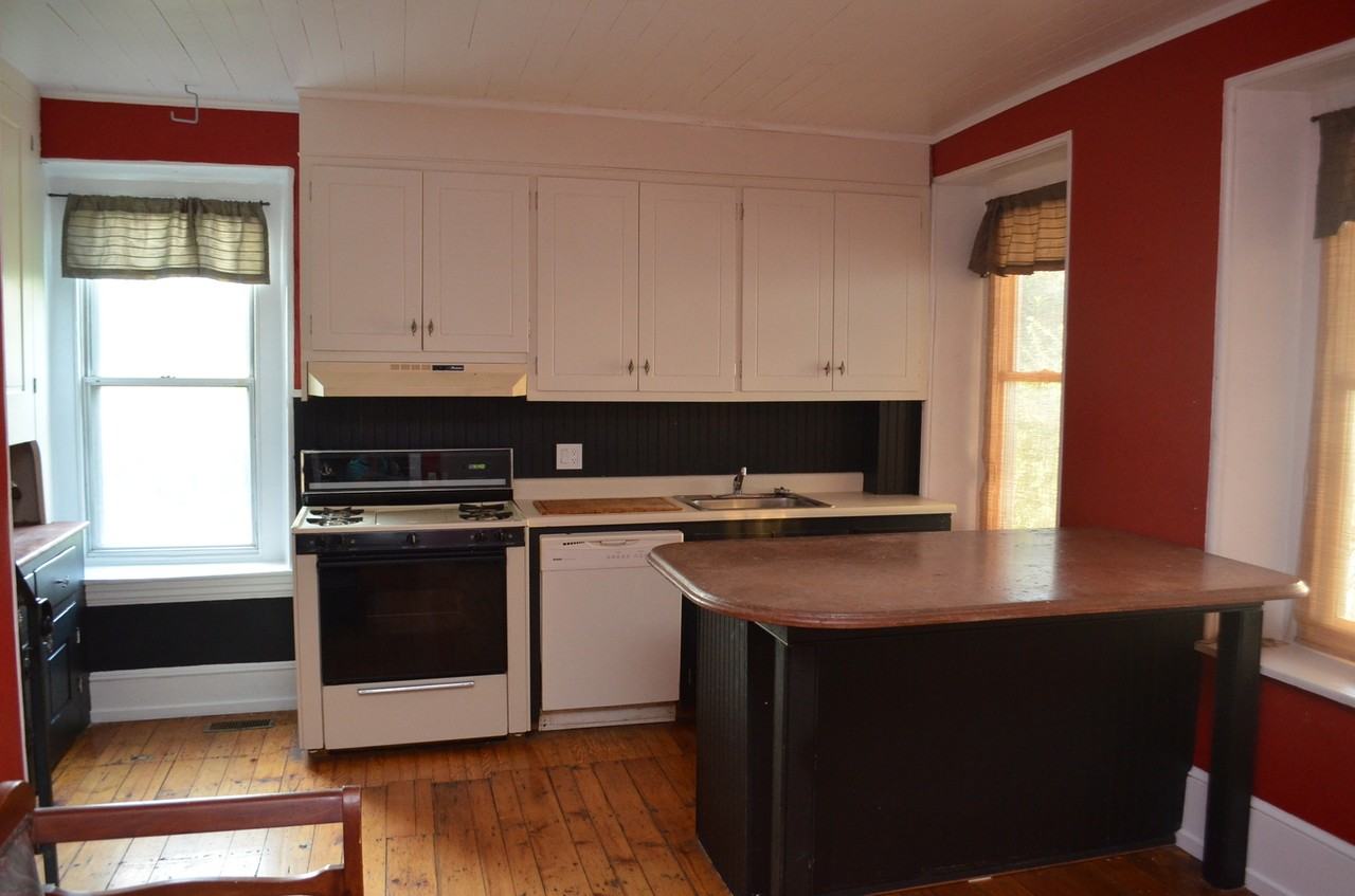 161 Hermitage St - Photo 3 of 28