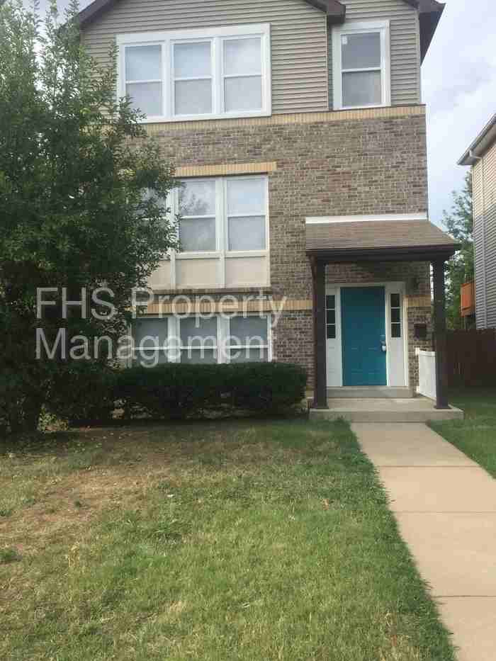 6033 Horton Pl - Photo 2 of 50