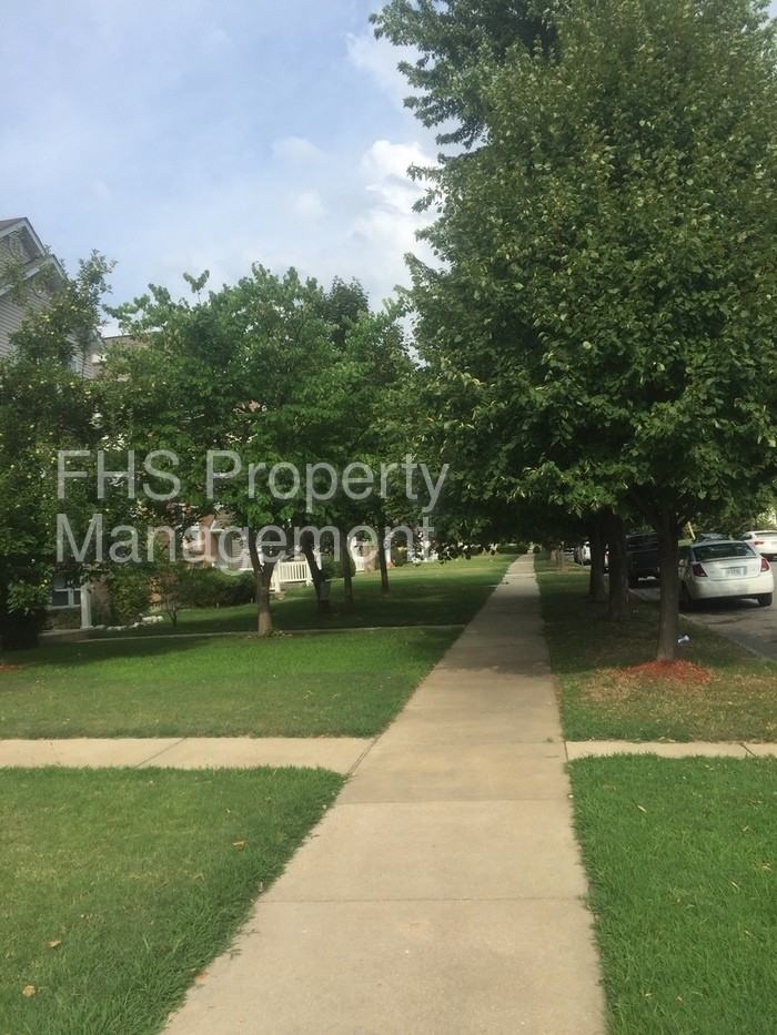 6033 Horton Pl - Photo 3 of 50