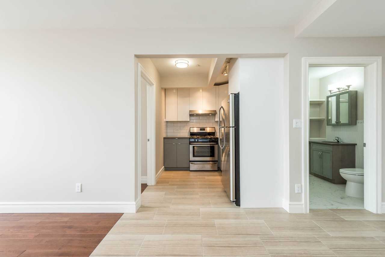 439 Knickerbocker Avenue #f4