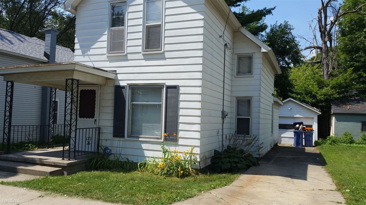 767 Sinclair Ave NE - Photo 2 of 20