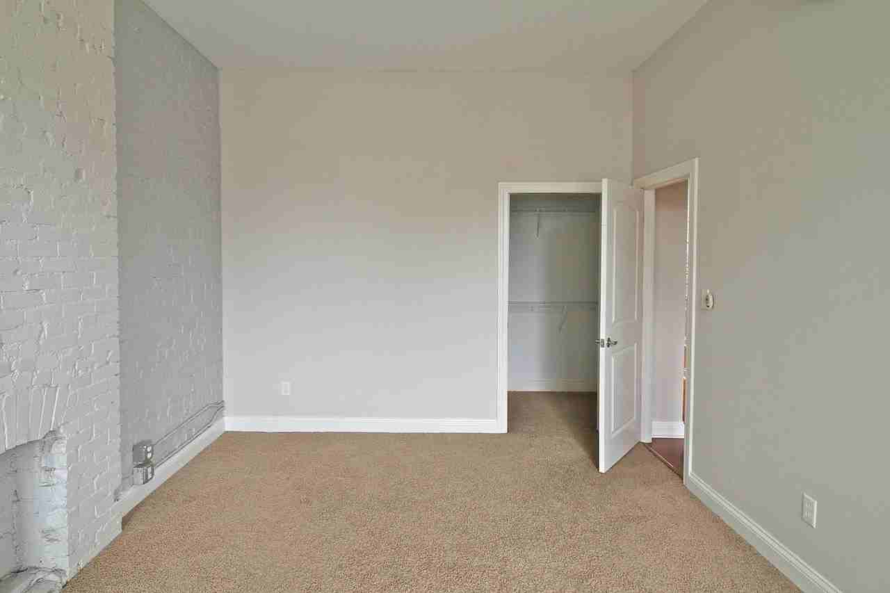 Gerhardt - Photo 7 of 47