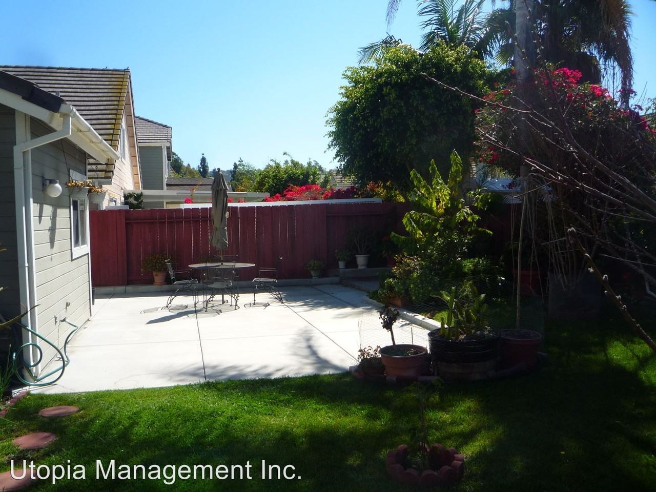 11241 Woodrush Ct - Photo 2 of 17