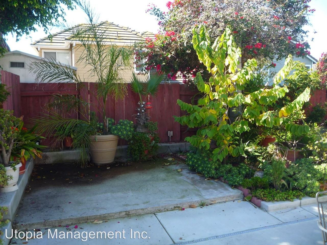 11241 Woodrush Ct - Photo 3 of 17