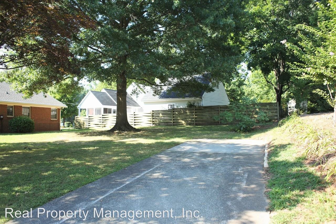 111 Alderman Rd - Photo 3 of 30