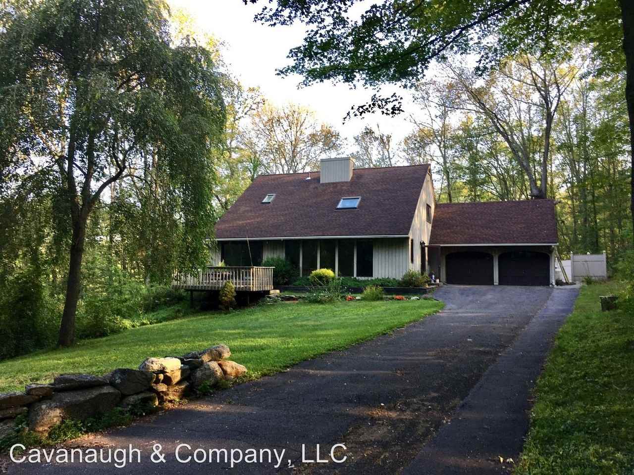 371 W Main St - Photo 2 of 24