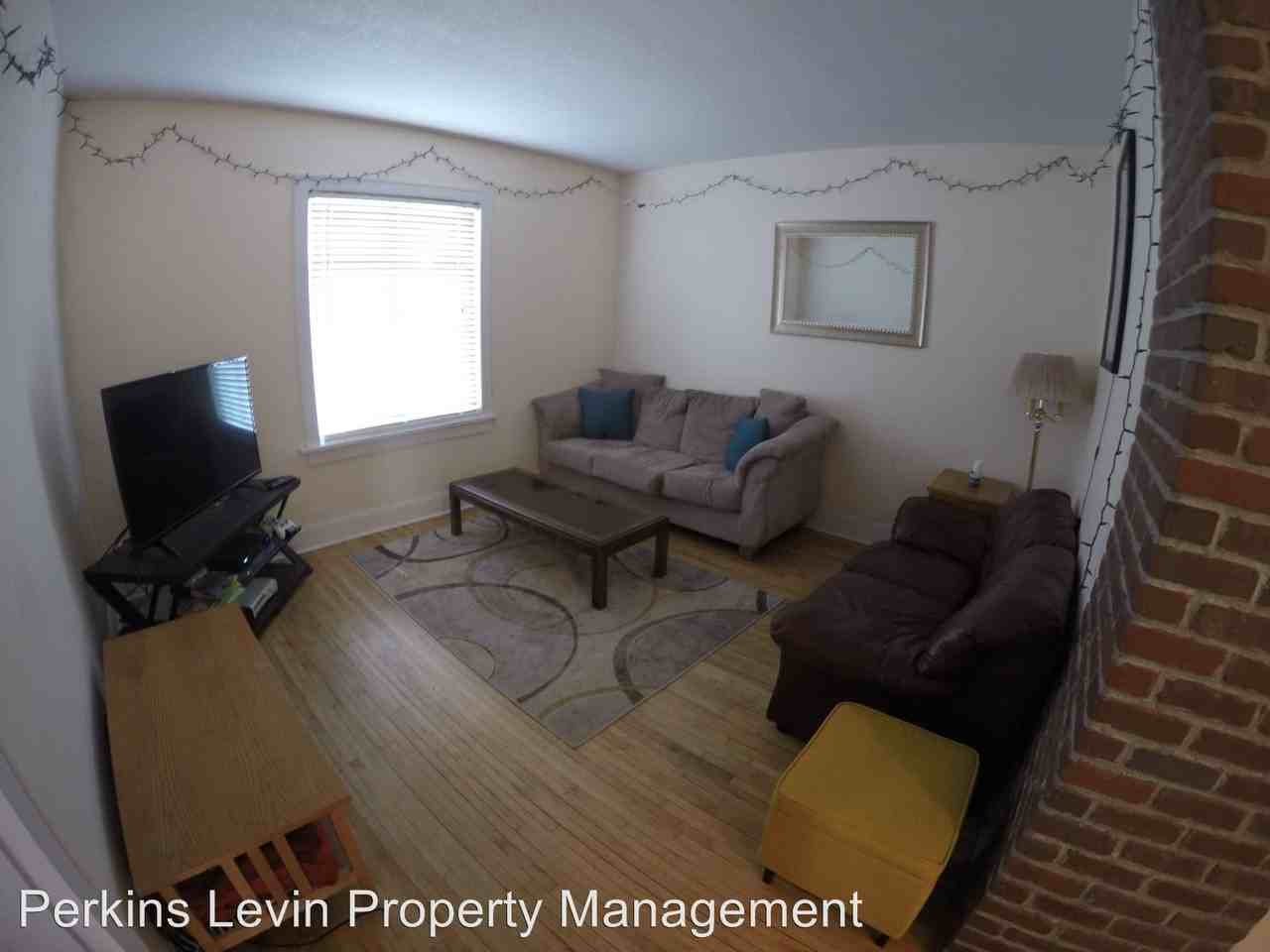 503 NE Main St - Photo 2 of 17