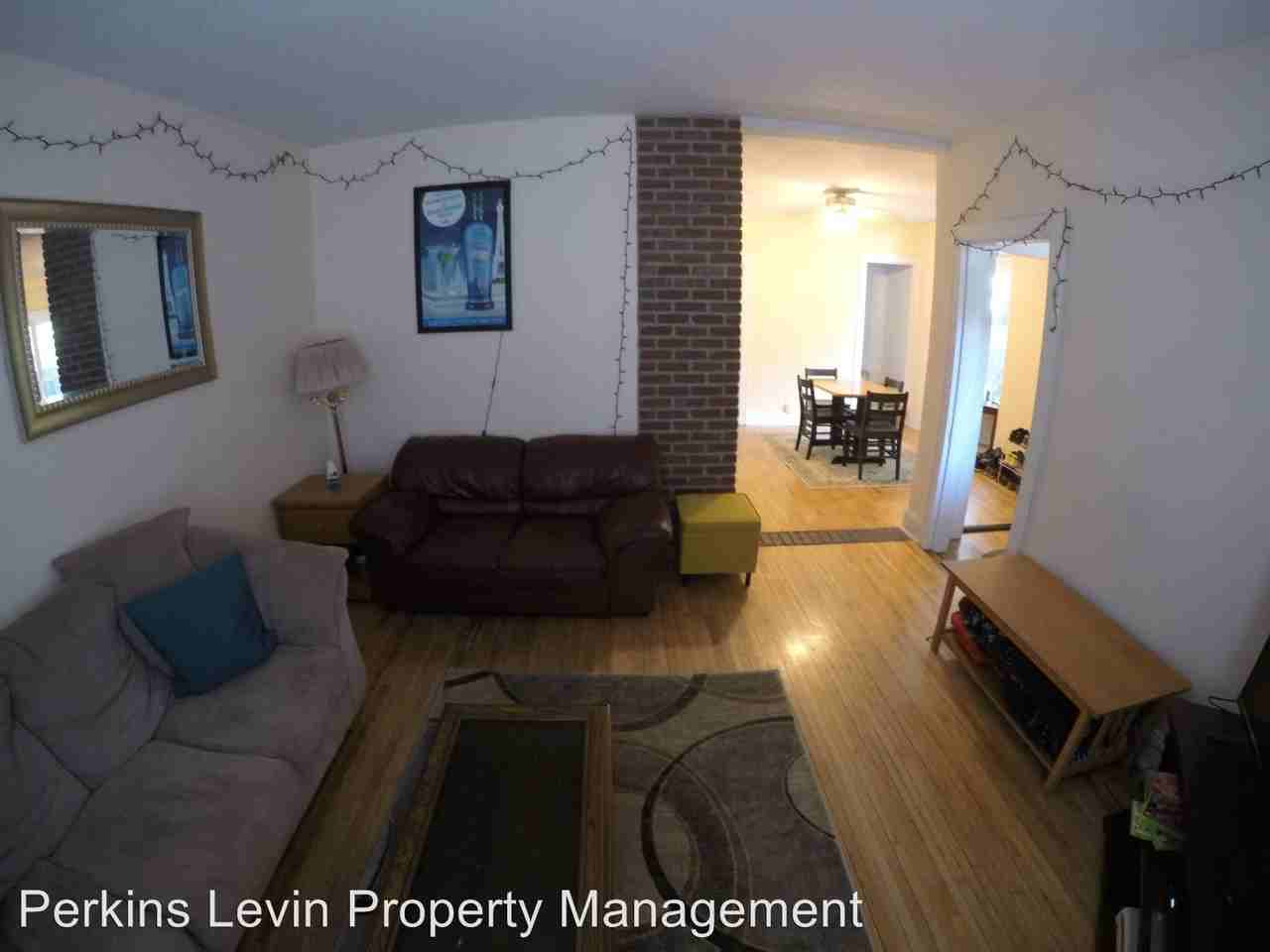 503 NE Main St - Photo 3 of 17