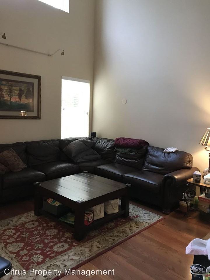 3935 Oakington Pl - Photo 3 of 4