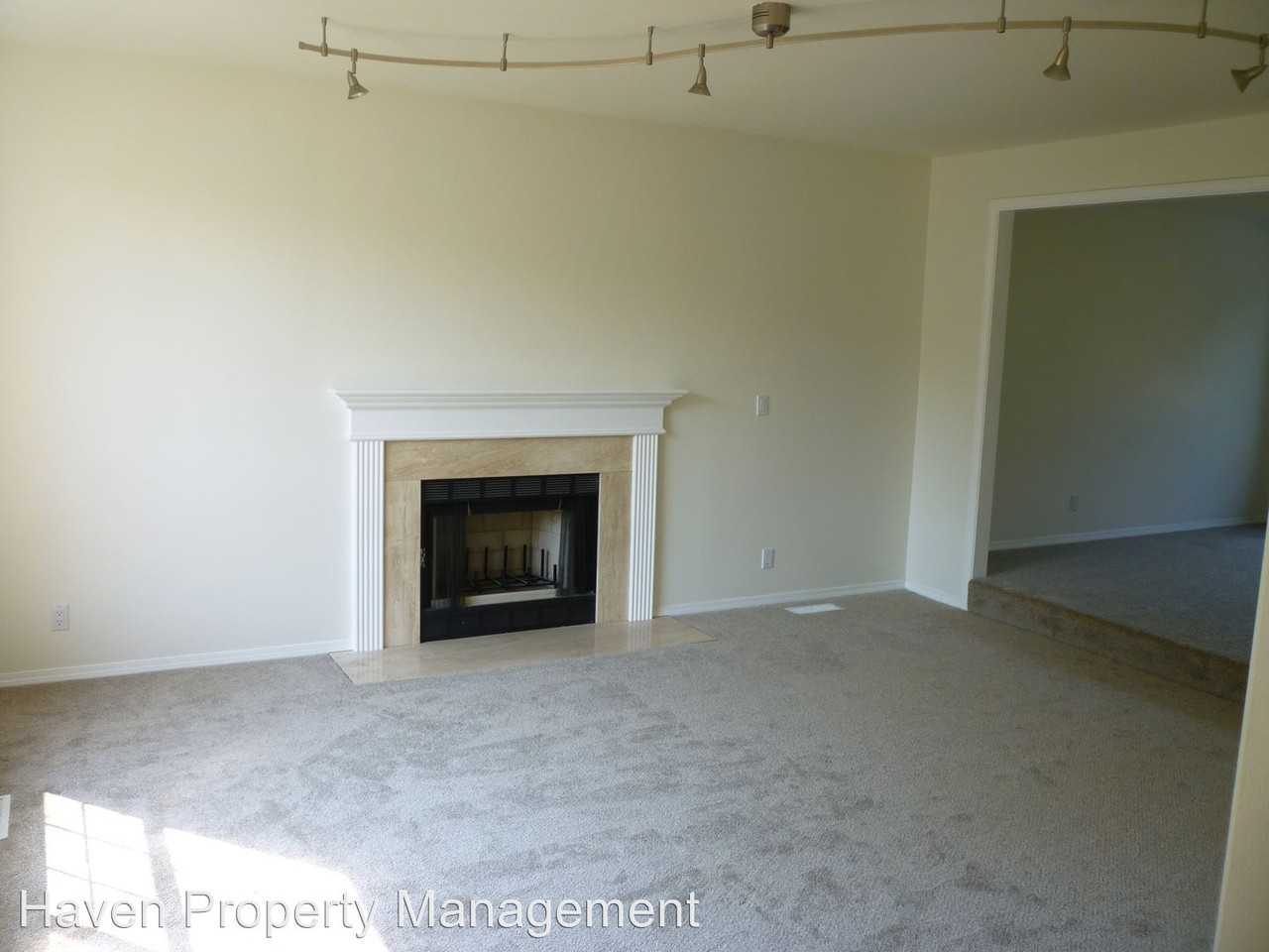 9202 NE 155th St - Photo 3 of 15