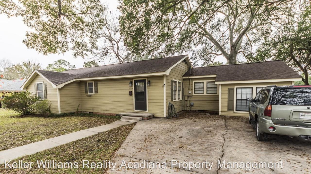 1320 W Ash Ave - Photo 2 of 5