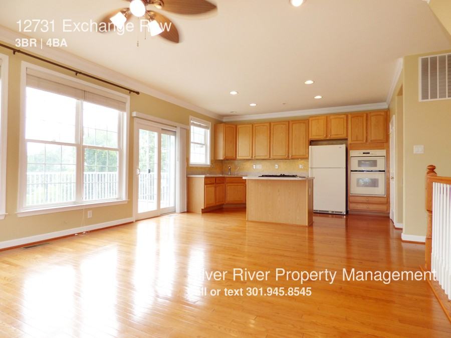 12731 Exchange Row - Photo 3 of 24