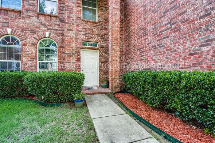 2104 Dalhart Trail - Photo 2 of 25