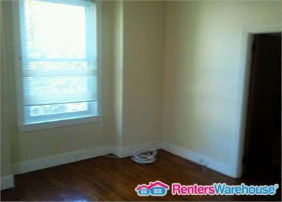 66 Warren St #b - Photo 3 of 5