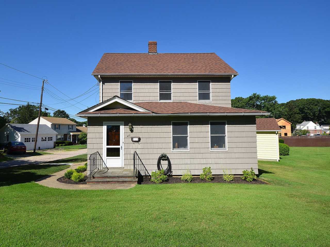 40 Perry Ave - Photo 2 of 12