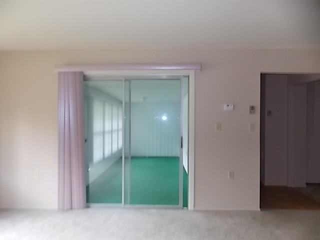 210 Woodbridge Dr - Photo 3 of 19