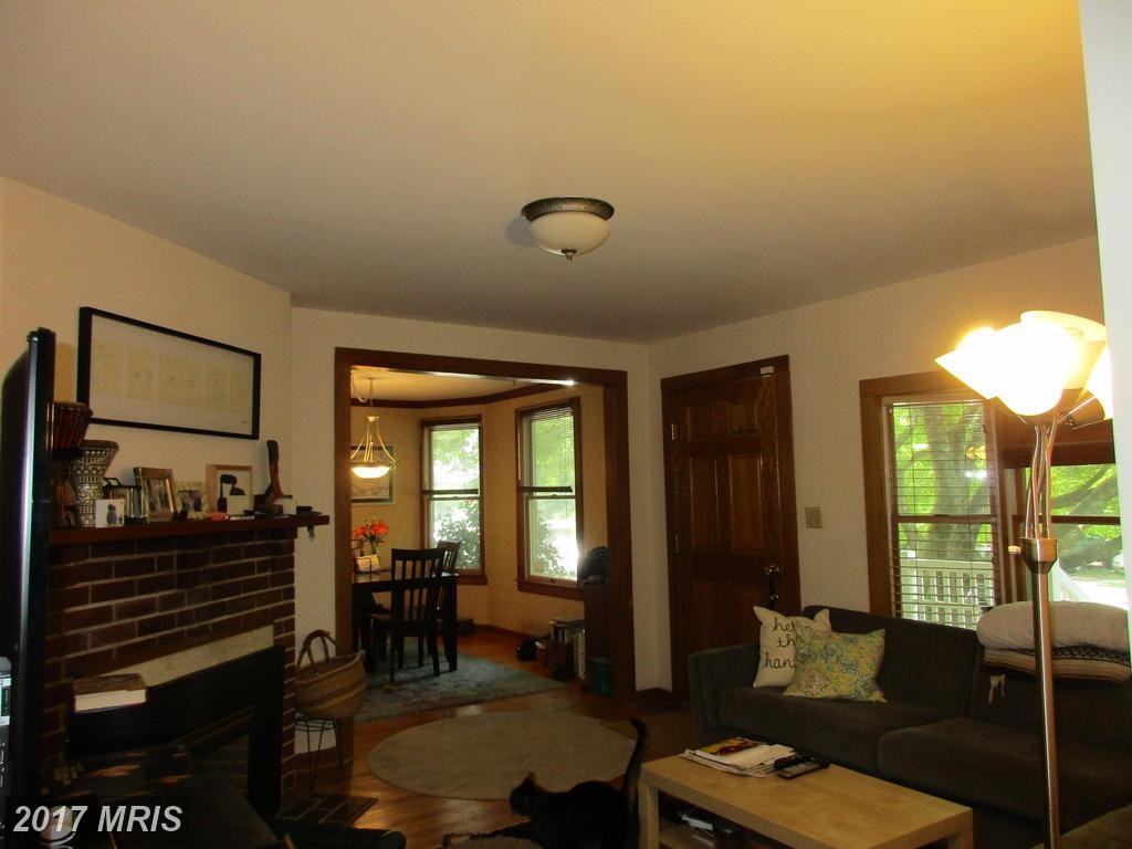 238 N Kent St - Photo 3 of 13