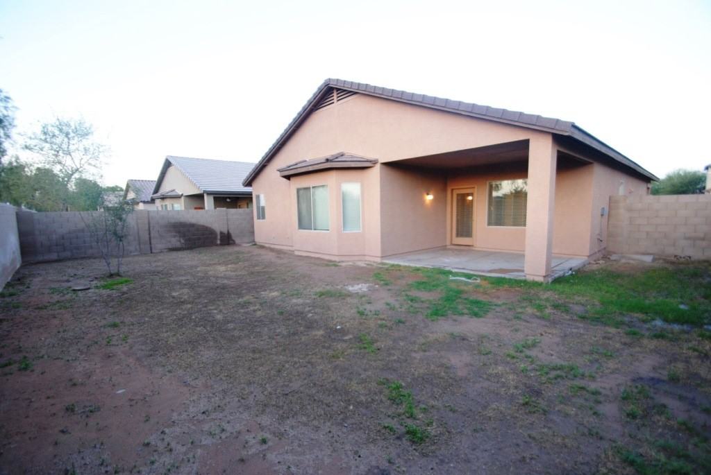 613 115th Dr - Photo 2 of 15