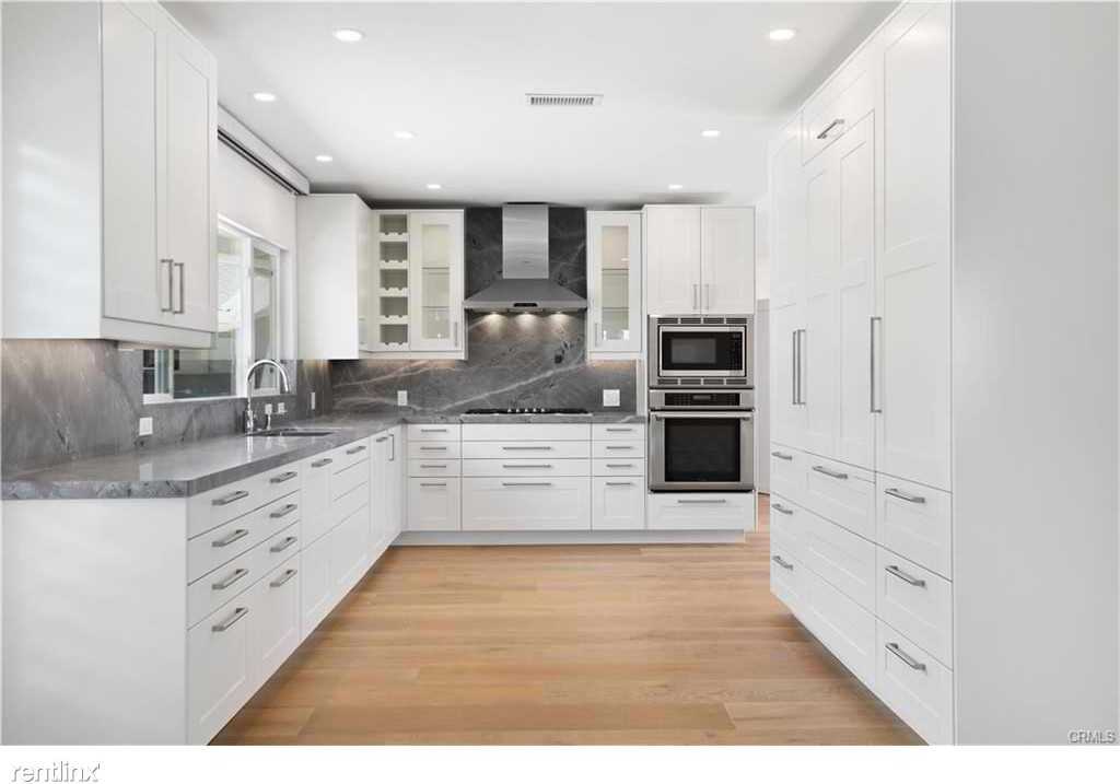 114 Riviera Way - Photo 2 of 19