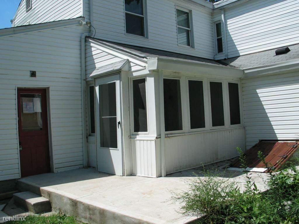 1361 W North Bend Rd - Photo 3 of 9