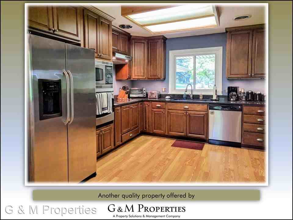 47 Oak Manor Ln - Photo 2 of 23