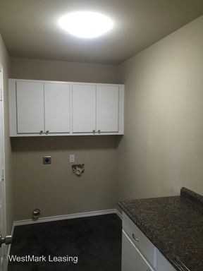 111 Monroe Ave - Photo 3 of 11
