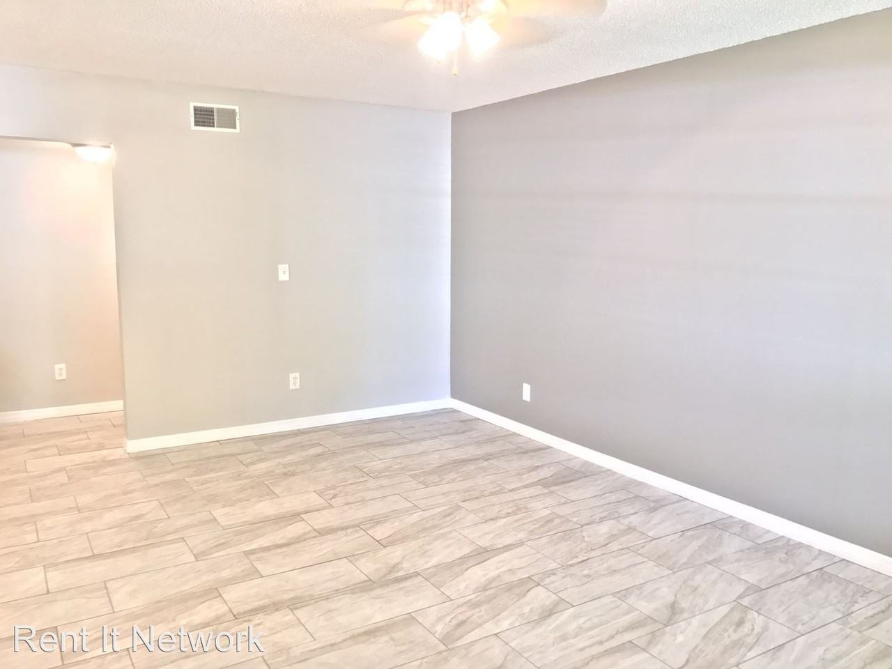 4455 38th Ave N #B15 - Photo 3 of 27