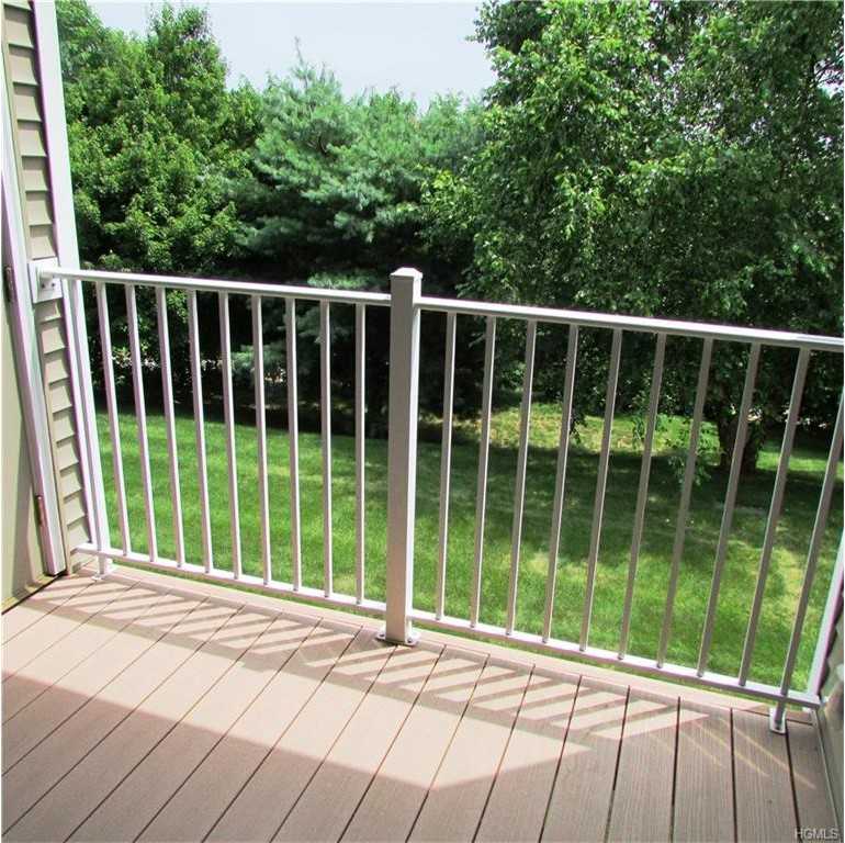 1209 Jacobs Hill Rd - Photo 3 of 18