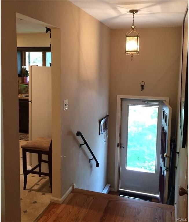 20 Quincy Ct - Photo 2 of 16