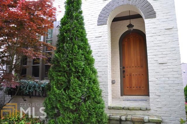 1461 Hedgewood Ln NW - Photo 3 of 36