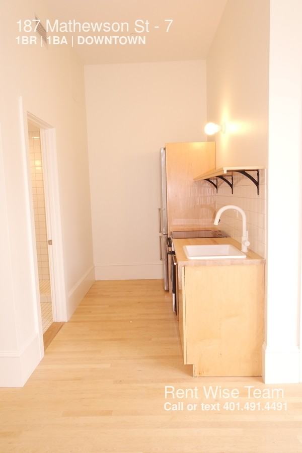 187 Mathewson St #7 - Photo 2 of 8