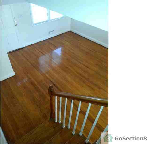 3837 Ravenwood Ave - Photo 2 of 7