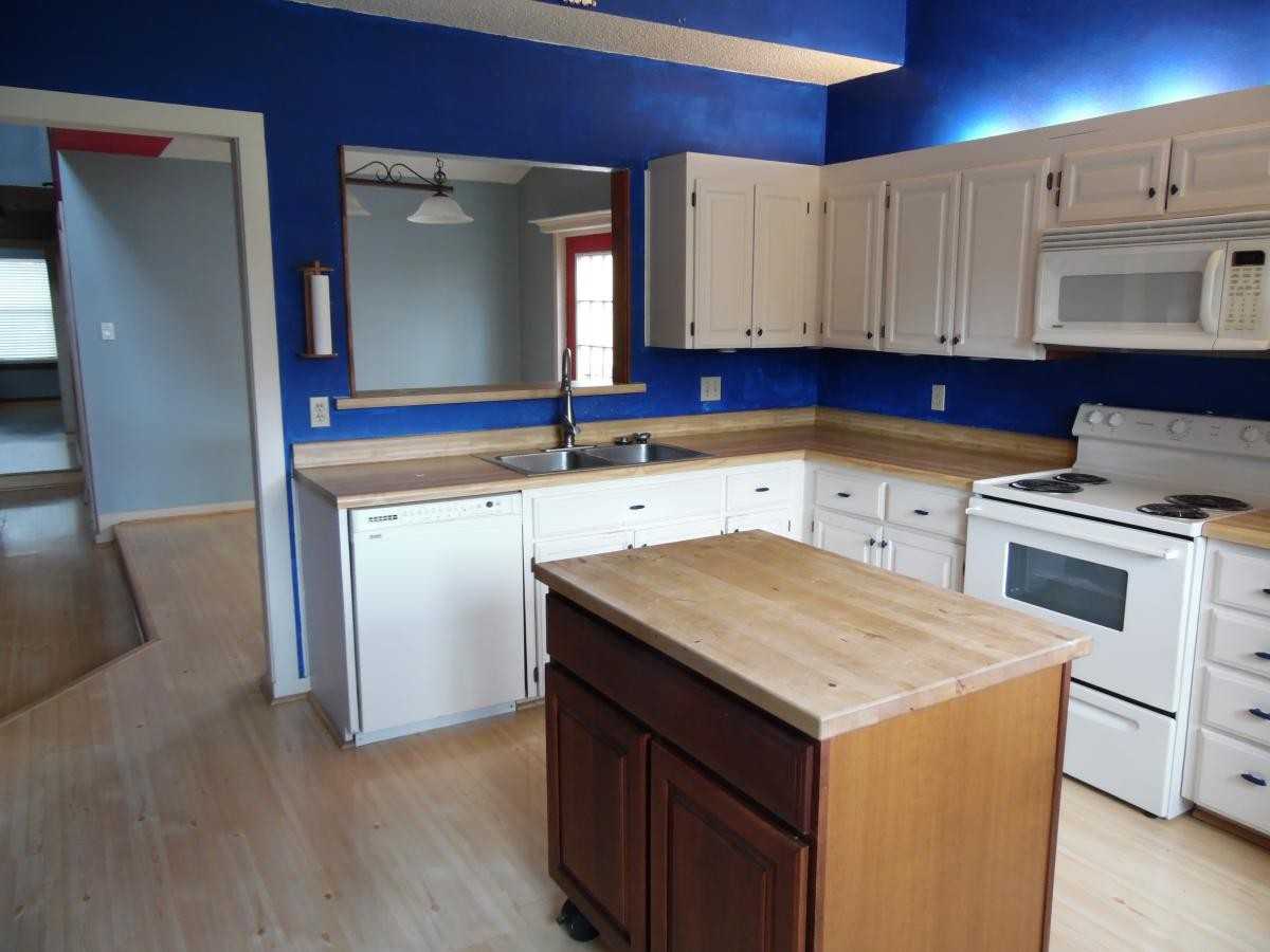 15050 Digger Drive - Photo 3 of 10