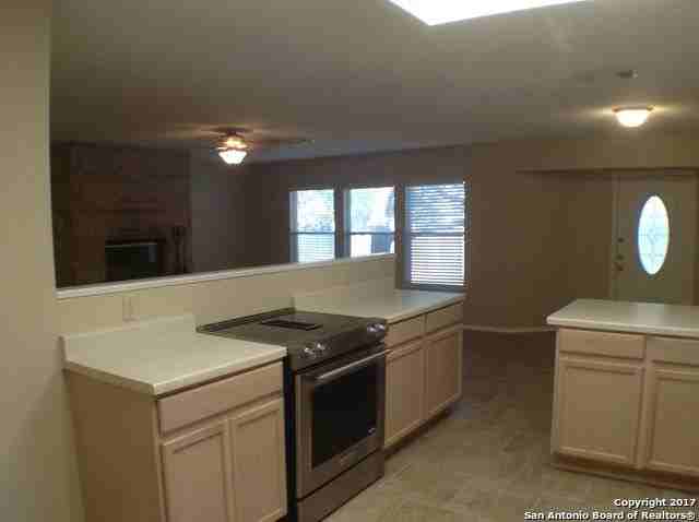 21935 Legend Point Drive - Photo 3 of 10