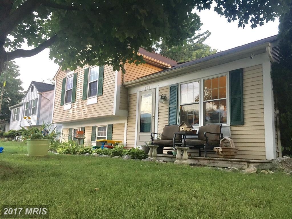 802 London Ct - Photo 2 of 13