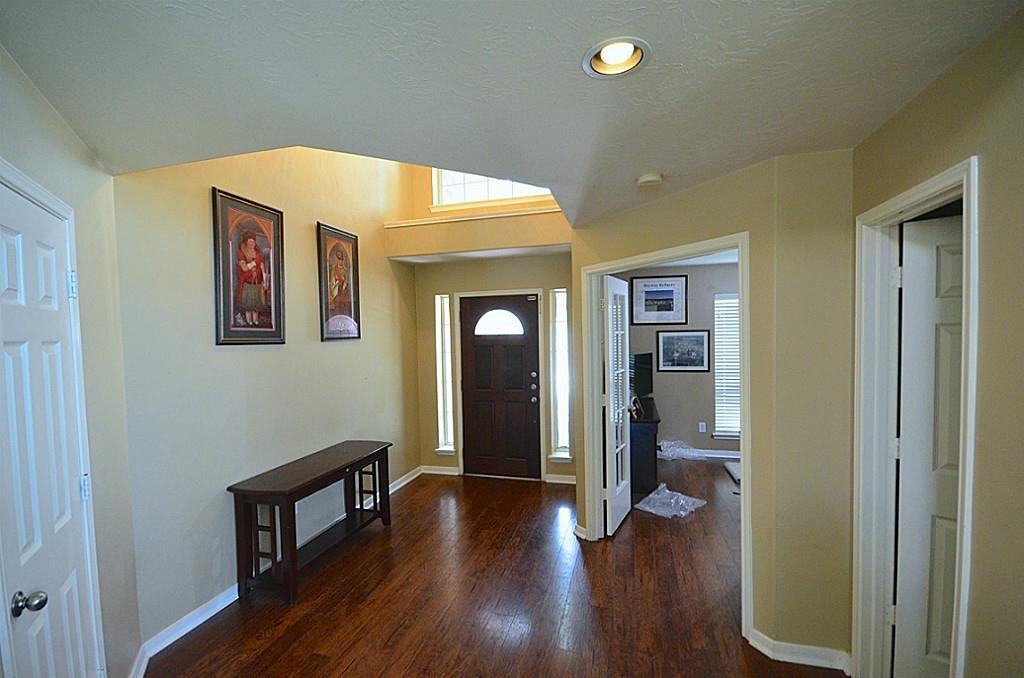 3958 Inglewood Cir - Photo 2 of 32