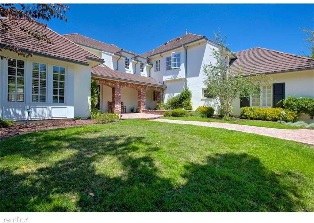 7 Devonwood Dr - Photo 2 of 50