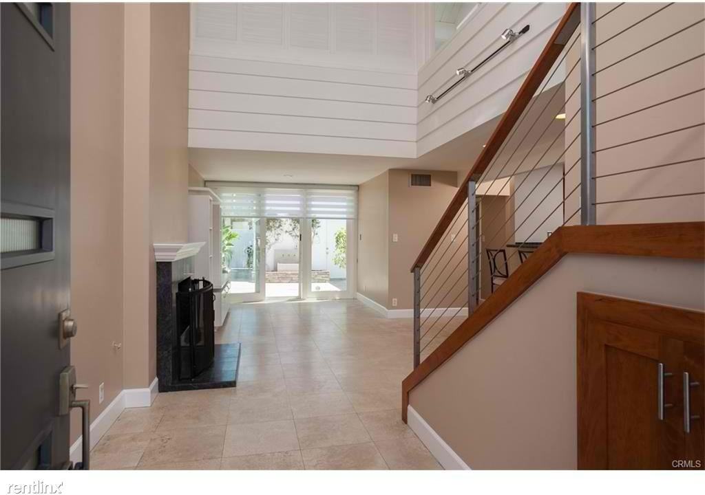 424 Prospect St - Photo 2 of 15