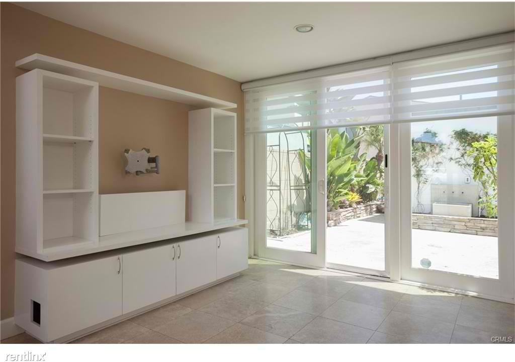 424 Prospect St - Photo 3 of 15