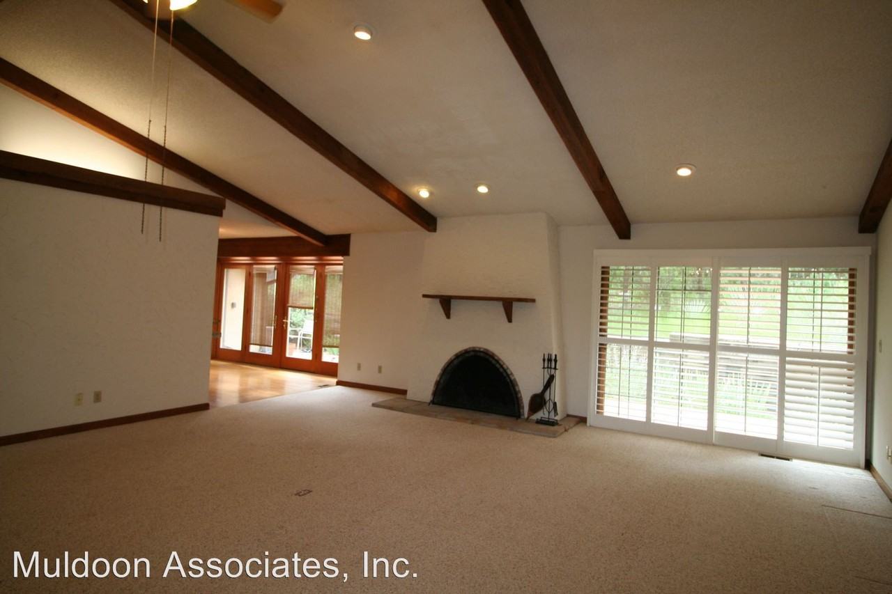 1015 Golden Hills Rd - Photo 3 of 21