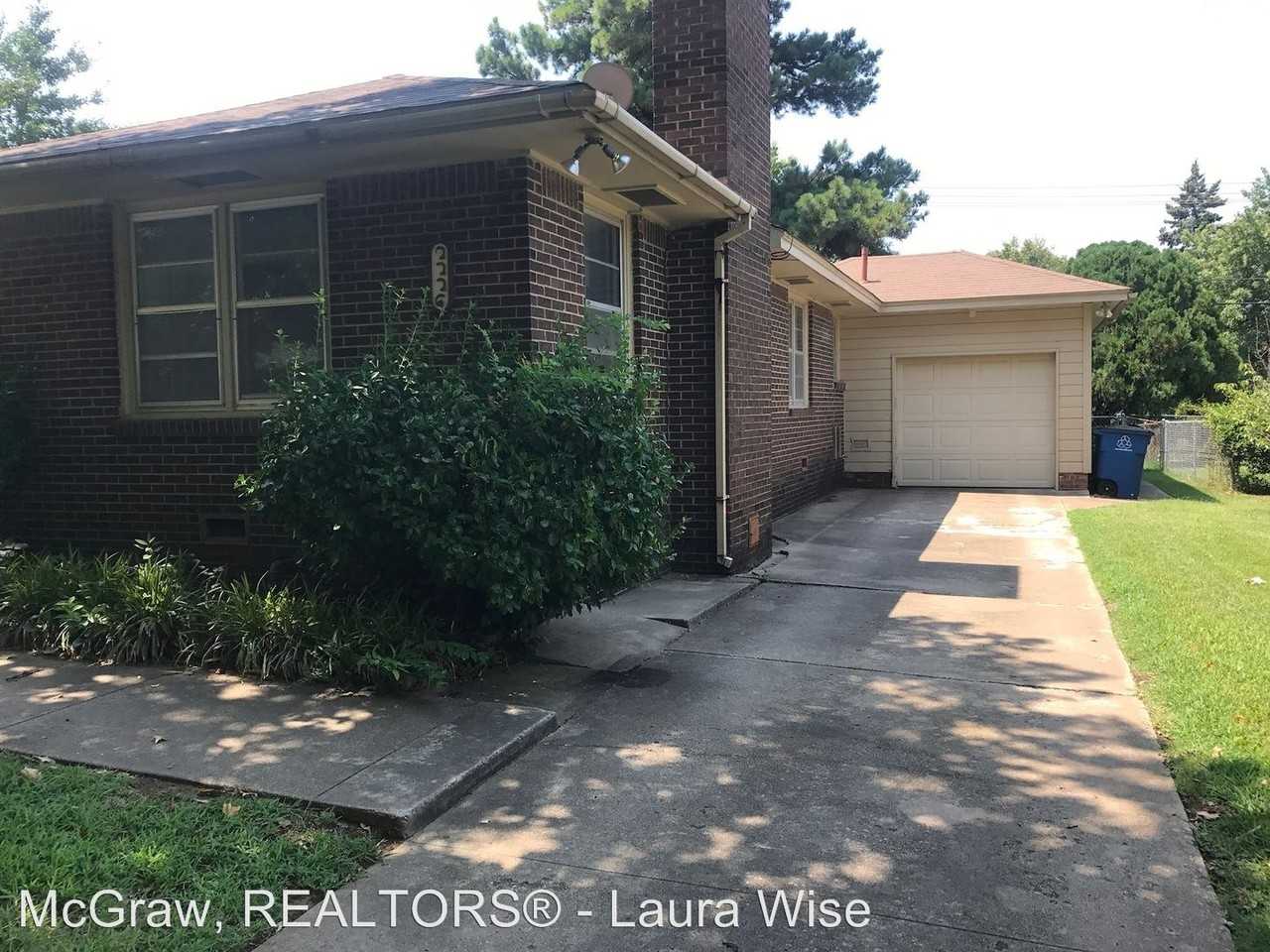 2226 S Florence Pl - Photo 2 of 10